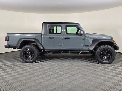 New 2026 Jeep Gladiator Sport image 4