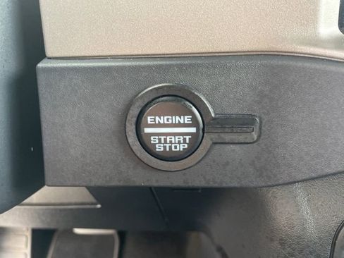 Certified 2025 Ford Bronco Outer Banks AWD/4WD image 34