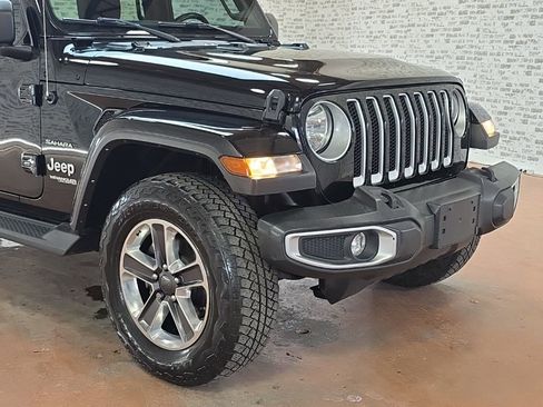 Used 2021 Jeep Wrangler Unlimited Sahara image 7