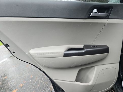 Used 2018 Kia Sportage LX image 23