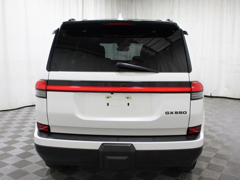 Used 2025 Lexus GX 550 w/ Accessory Package (2T) AWD/4WD image 47