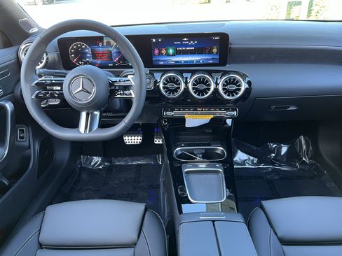 New 2026 Mercedes-Benz CLA 250 image 18