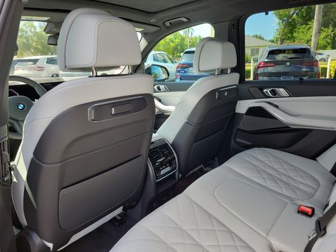 New 2026 BMW X5 xDrive40i w/ M Sport Package AWD/4WD image 9