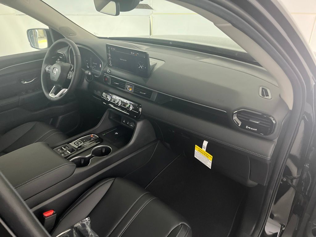 New 2026 Honda Pilot Touring image 25