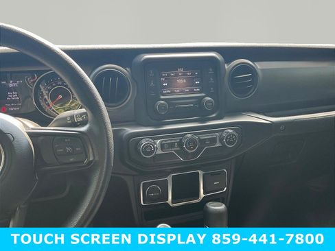 Used 2021 Jeep Gladiator Sport AWD/4WD image 10