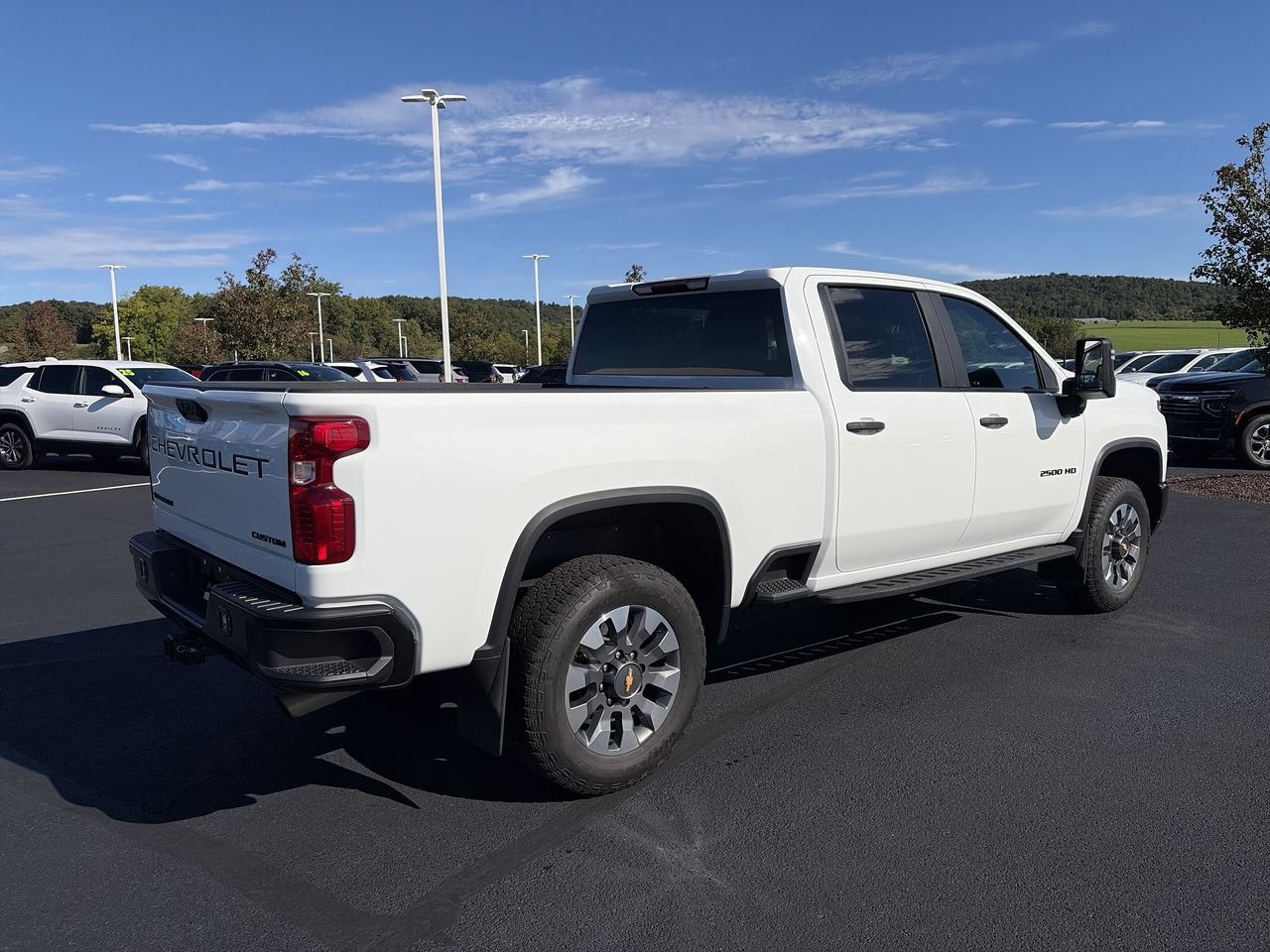 Used 2024 Chevrolet Silverado 2500 Custom w/ Custom Convenience Package AWD/4WD image 7