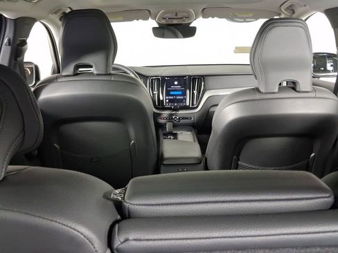 Used 2025 Volvo XC60 B5 Plus AWD/4WD image 13