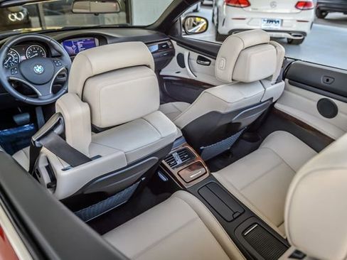 Used 2012 BMW 328i Convertible image 47