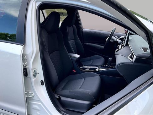 Certified 2024 Toyota Corolla SE FWD image 8