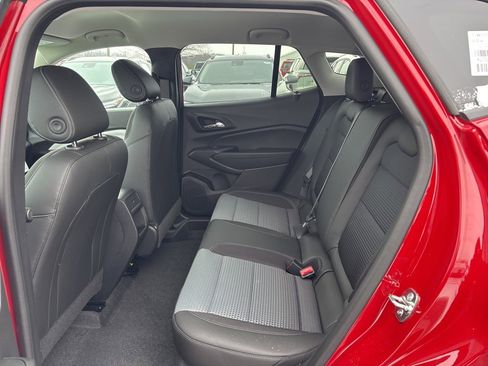 New 2026 Chevrolet Trax LT image 9