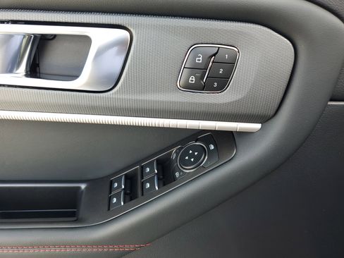 New 2026 Ford Explorer ST-Line w/ ST-Line Street Pack image 14