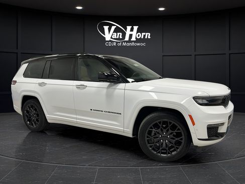 Used 2024 Jeep Grand Cherokee L Summit AWD/4WD image 1