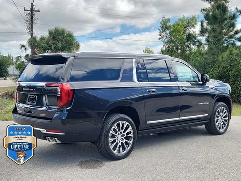 New 2026 GMC Yukon XL Denali w/ Sun & Power Step Package AWD/4WD image 4