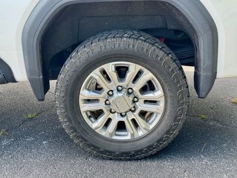 Used 2020 GMC Sierra 2500 Denali w/ Denali Ultimate Package AWD/4WD image 32