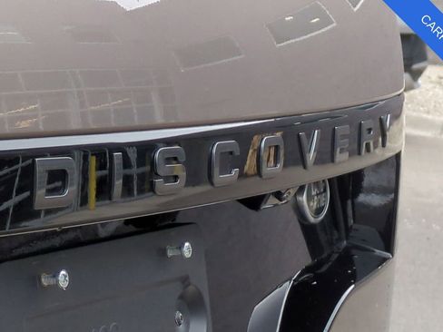 Used 2023 Land Rover Discovery S R-Dynamic image 12