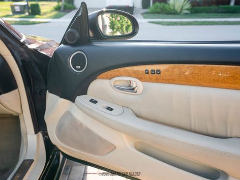 Used 2003 Lexus SC 430 Convertible image 62