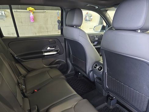 New 2026 Mercedes-Benz GLB 250 image 11