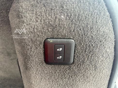 Used 2018 Land Rover Range Rover Sport HSE image 46