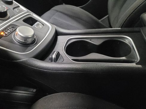Used 2016 Chrysler 200 Limited w/ Convenience Group FWD image 26