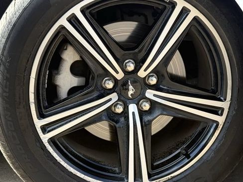 Used 2025 Ford Mustang Premium RWD image 9