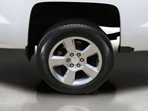Used 2018 Chevrolet Silverado 1500 LT w/ Texas Edition RWD image 9