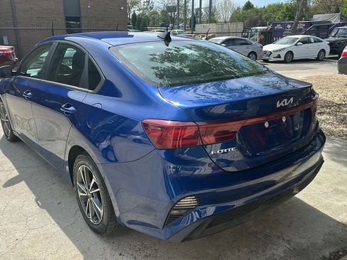 Used 2023 Kia Forte LXS w/ LXS Technology Package image 7