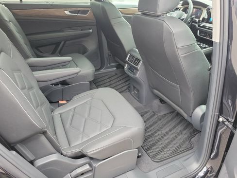New 2026 Volkswagen Atlas SE image 29