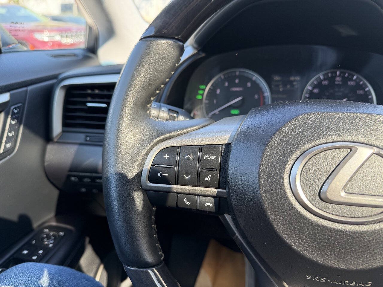 Used 2017 Lexus RX 450h AWD w/ Luxury Package image 17