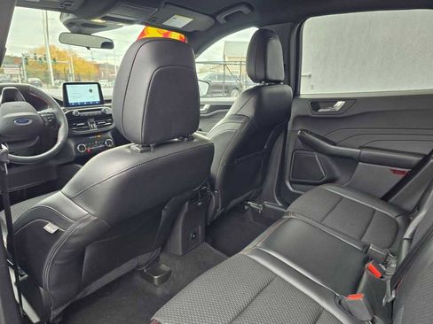 Used 2023 Ford Escape ST-Line Select image 27