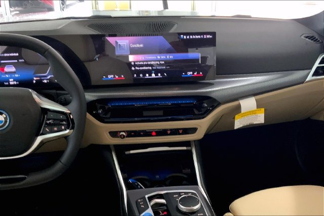 New 2026 BMW i4 eDrive40 w/ Parking Assistance Package RWD image 6