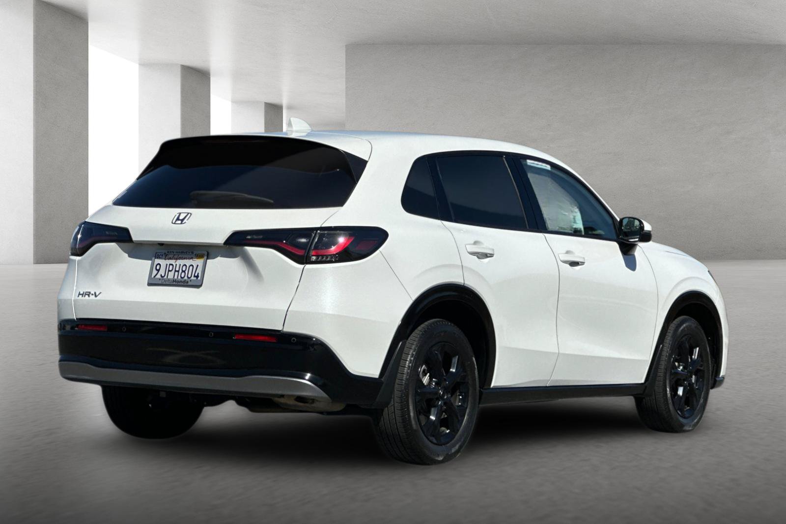 Certified 2024 Honda HR-V EX-L image 4