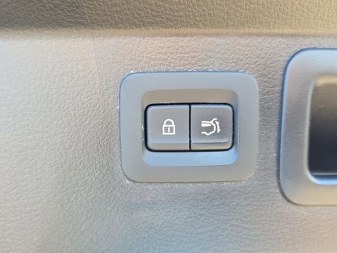 Used 2023 MAZDA CX-50 2.5 S w/ Cargo Package image 23