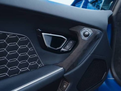 Used 2023 Lamborghini Huracan Tecnica image 52