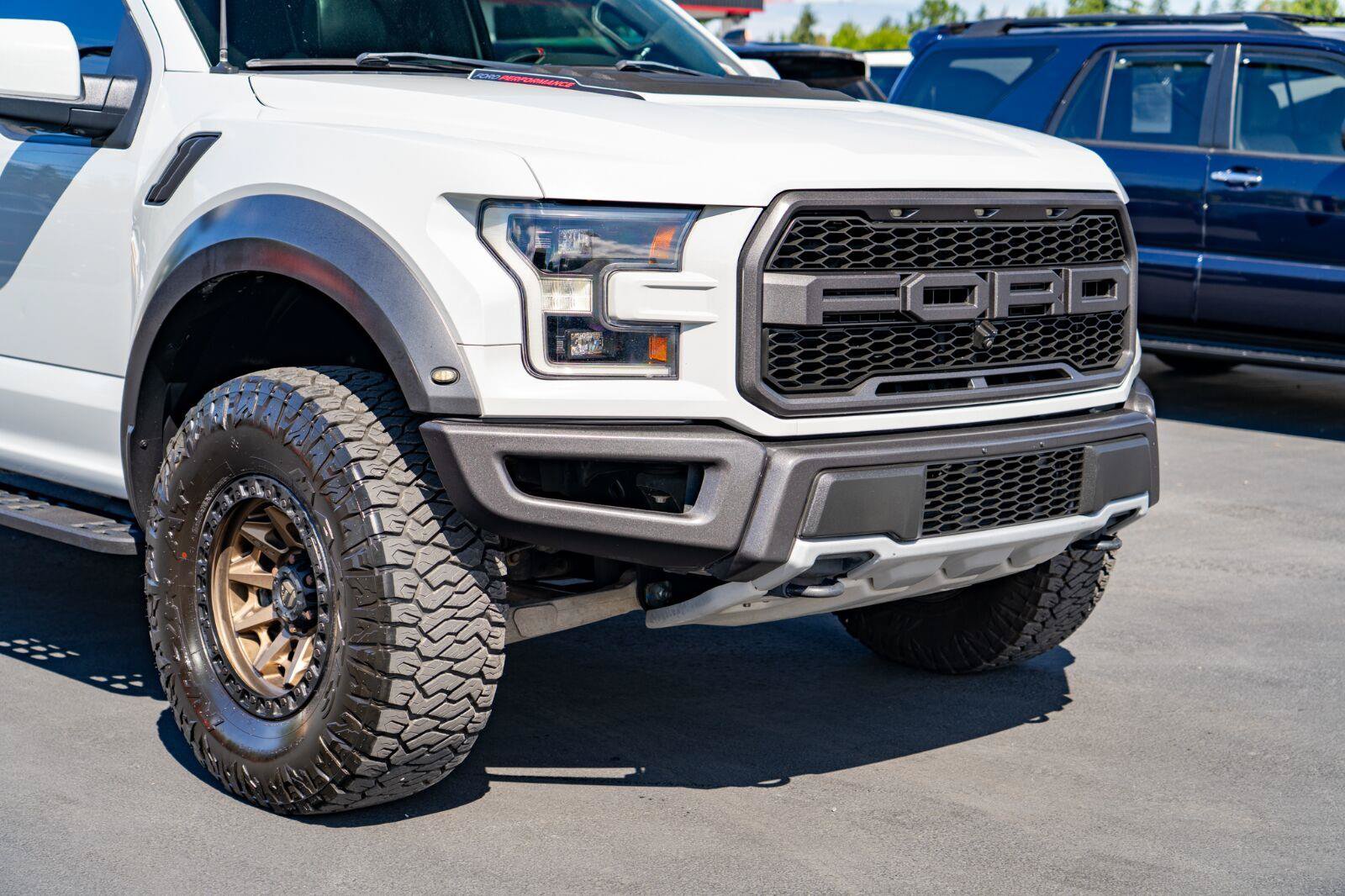 Used 2017 Ford F150 Raptor w/ Equipment Group 802A Luxury AWD/4WD image 6