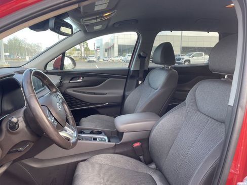 Used 2019 Hyundai Santa Fe SEL image 21