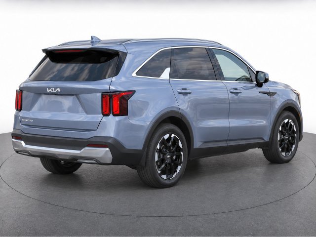 Used 2024 Kia Sorento S w/ Panoramic Sunroof Package FWD image 4