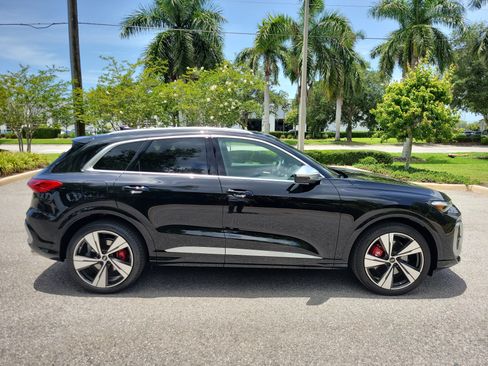 New 2026 Audi SQ5 Premium Plus AWD/4WD image 3