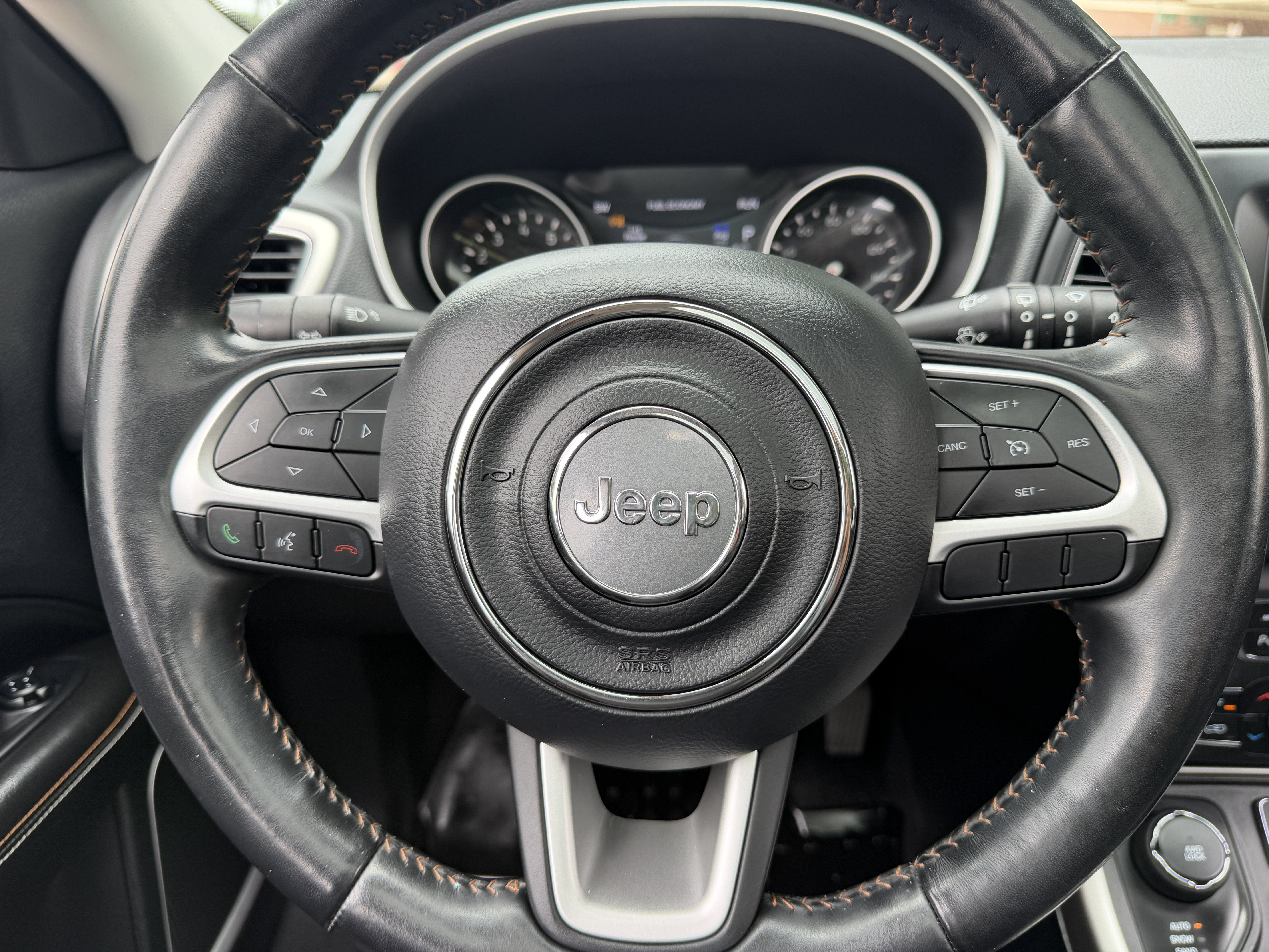 Used 2019 Jeep Compass Latitude w/ Popular Equipment Group AWD/4WD image 29