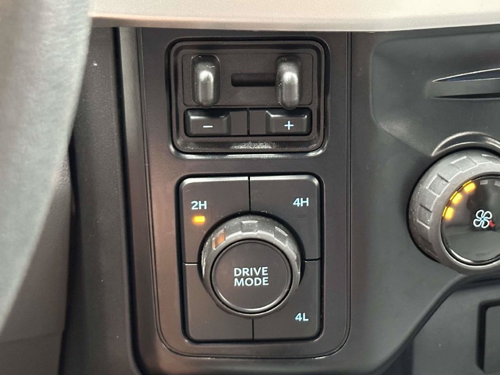 Used 2024 Ford F350 XL w/ XL Driver Assist Package AWD/4WD image 19