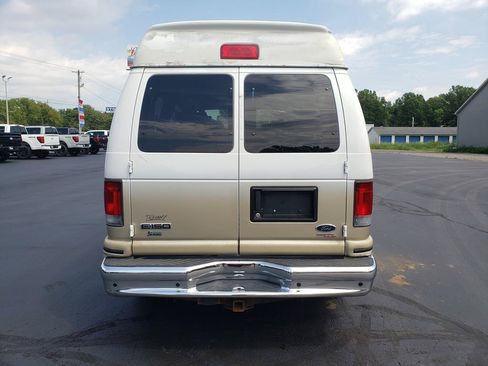 Used 2011 Ford E-150 and Econoline 150 w/ Premium Van Group RWD image 6