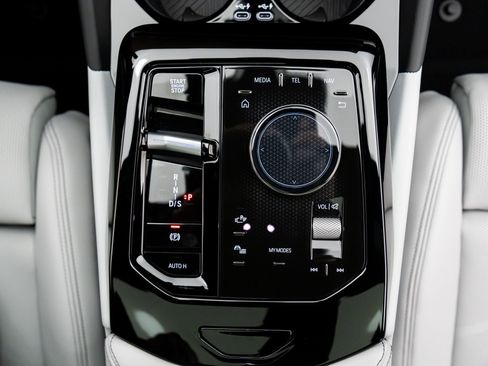 New 2026 BMW 540i xDrive w/ M Sport Package image 22