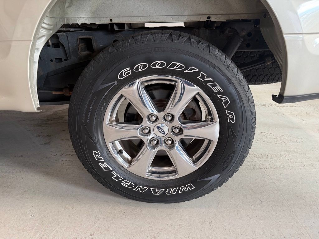 Used 2018 Ford F150 XLT w/ Equipment Group 302A Luxury AWD/4WD image 32