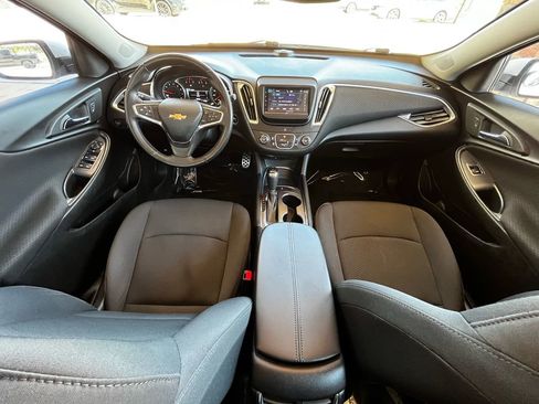 Used 2016 Chevrolet Malibu LT FWD image 11