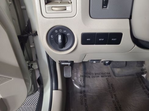 Used 2008 Ford Escape XLT image 13