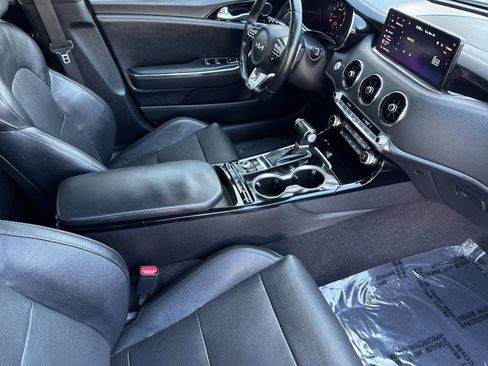 Used 2023 Kia Stinger GT-Line image 14