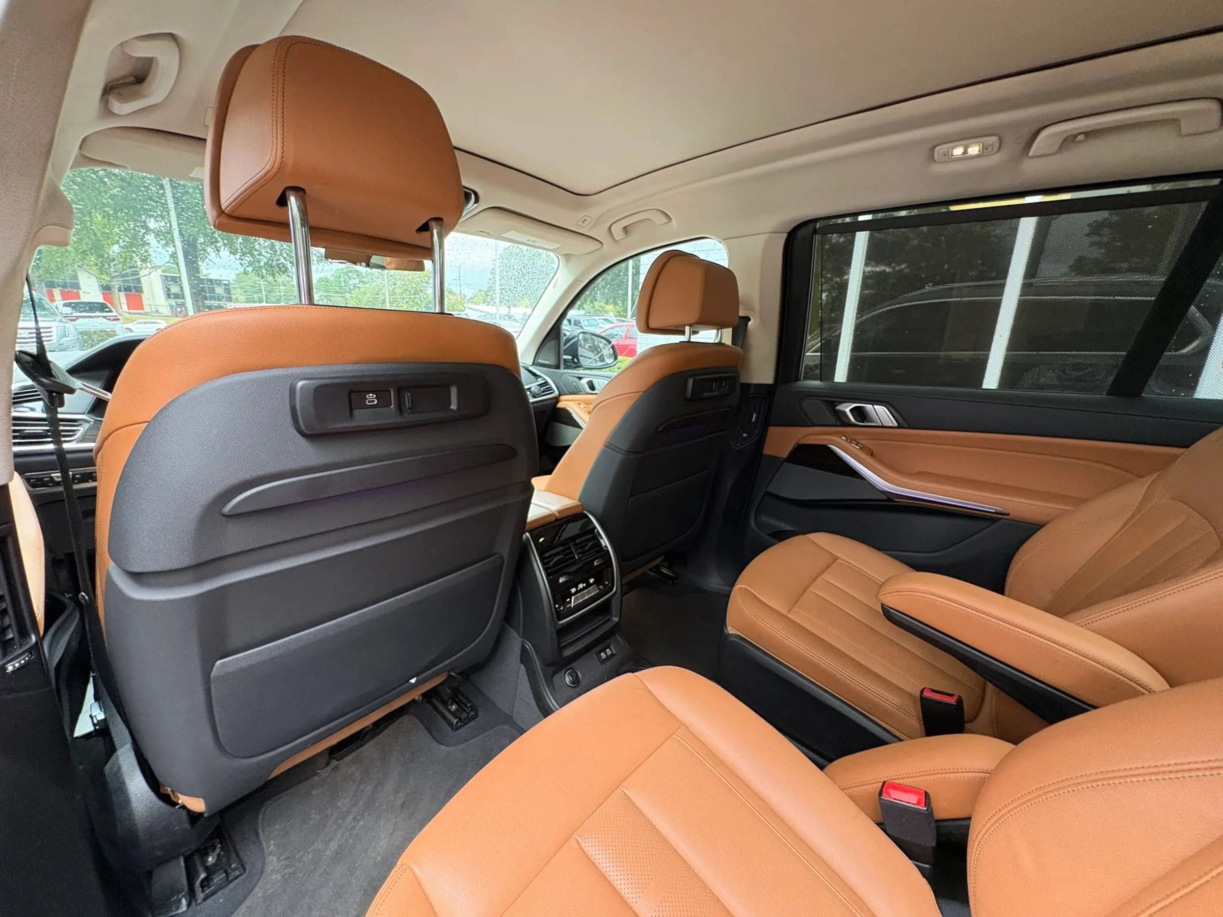 Used 2019 BMW X7 xDrive50i w/ Premium Package AWD/4WD image 40