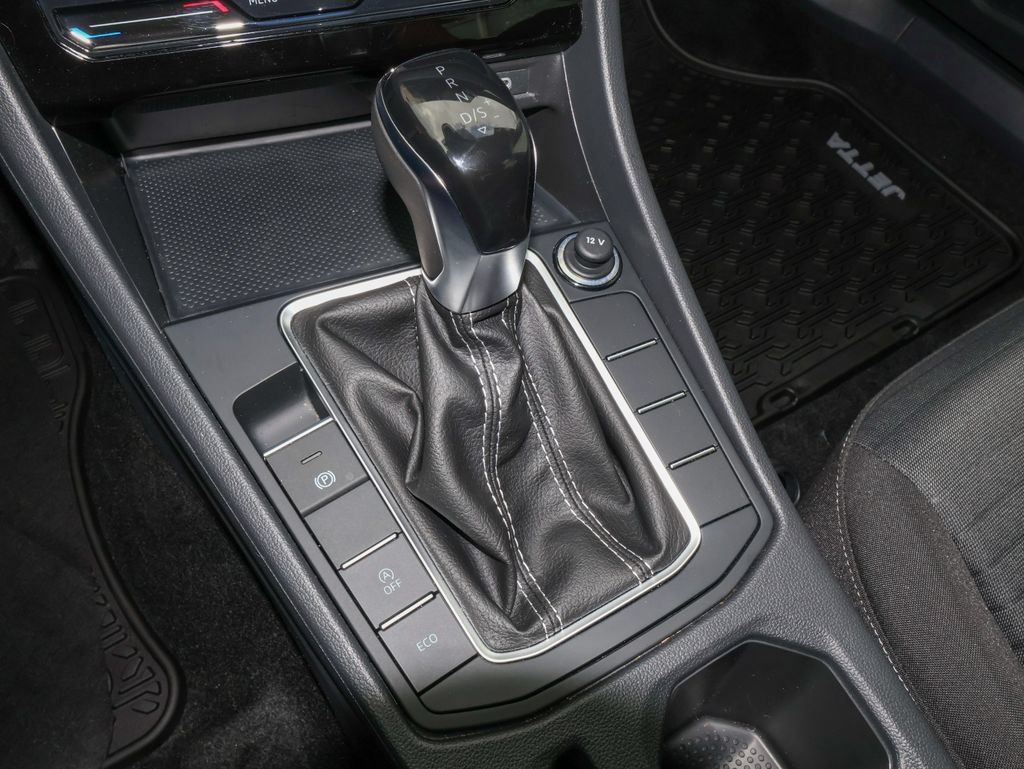 Certified 2026 Volkswagen Jetta S FWD image 23