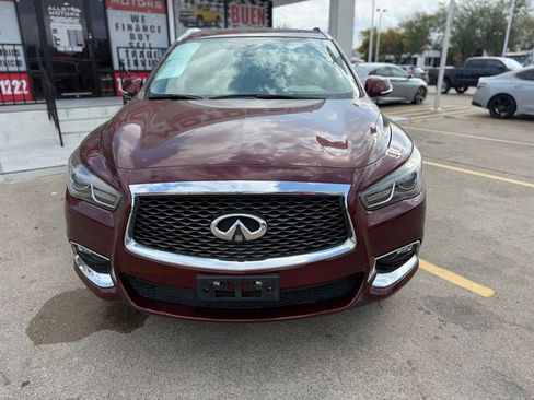 Used 2019 INFINITI QX60 Luxe w/ Essential Package image 2