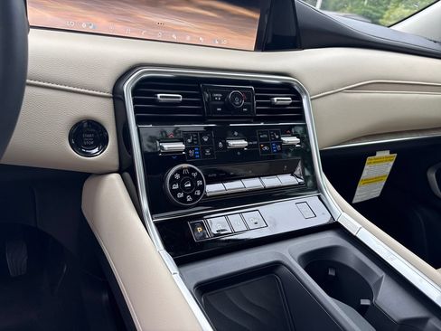 New 2026 Nissan Armada Platinum AWD/4WD image 17