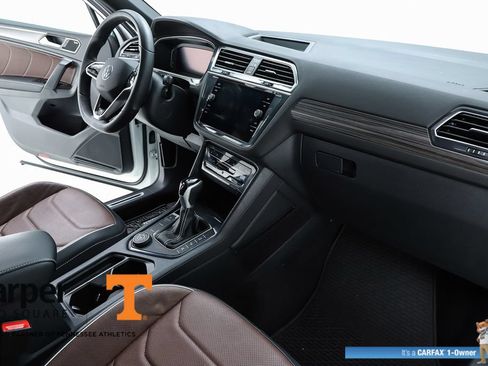Used 2024 Volkswagen Tiguan SEL R-Line AWD/4WD image 32